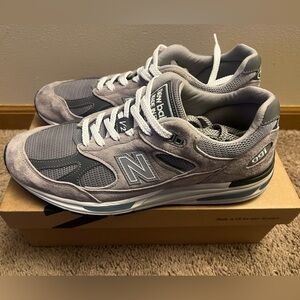 New balance 991v2 gray size 10.5